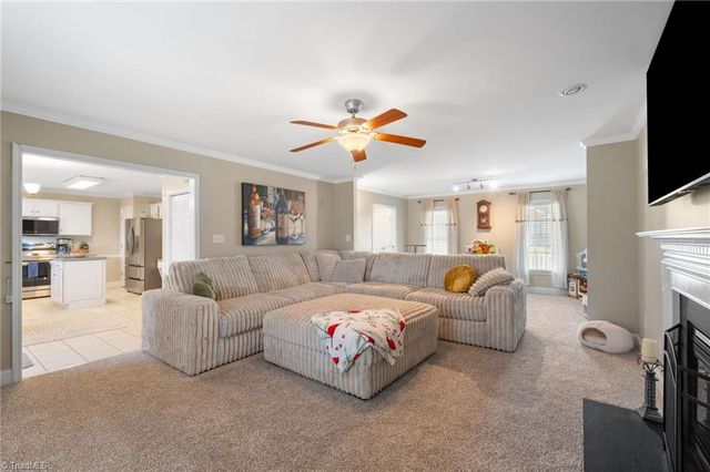 6305 Armsby Road, Clemmons, NC 27012