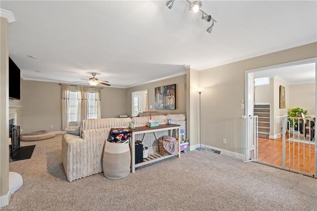 6305 Armsby Road, Clemmons, NC 27012