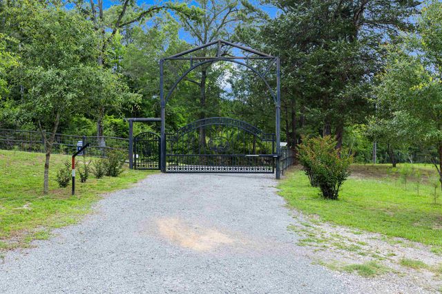3688 Holly Rd, Gilmer, TX 75644