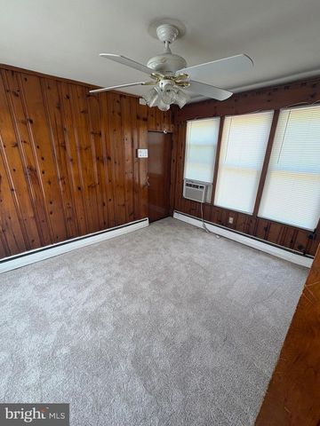 1215 MILLTOWN RD, Wilmington, DE 19808