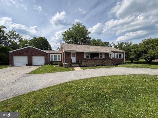 1215 MILLTOWN RD, Wilmington, DE 19808