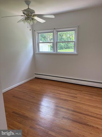 1215 MILLTOWN RD, Wilmington, DE 19808