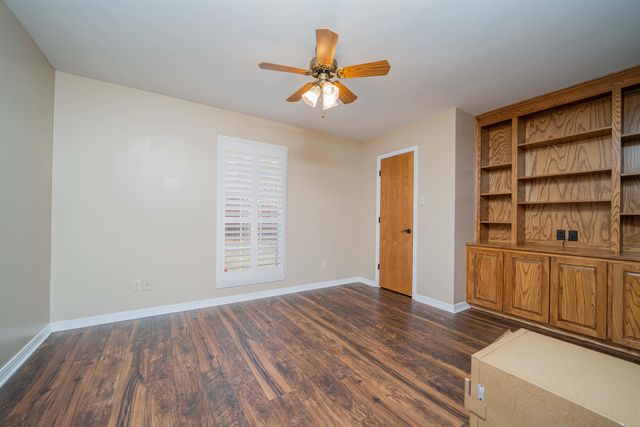 209 Lakewood Drive, Longview, TX 75604