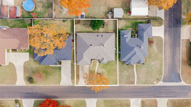 209 Lakewood Drive, Longview, TX 75604