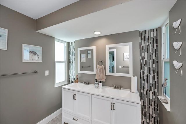 30 OAKLAND HILLS PLACE, Rotonda West, FL 33947