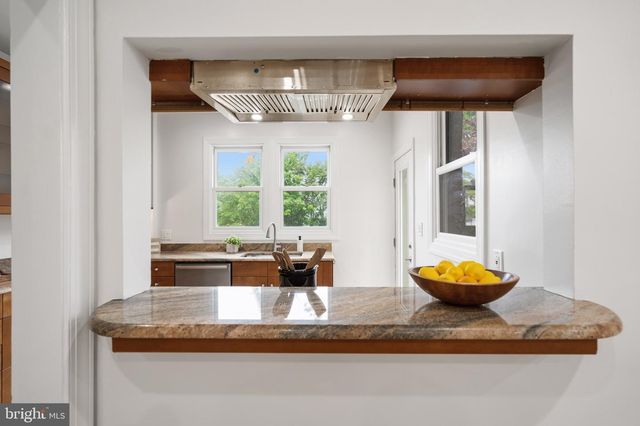 5018 3RD ST NW, Washington, DC 20011