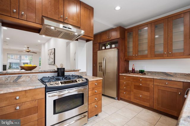 5018 3RD ST NW, Washington, DC 20011
