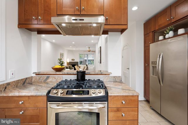 5018 3RD ST NW, Washington, DC 20011