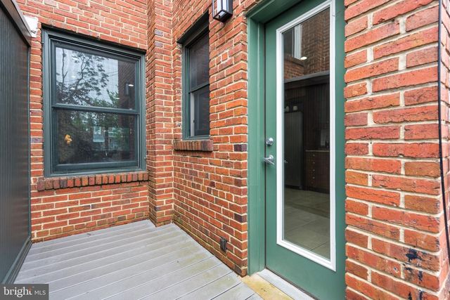 5018 3RD ST NW, Washington, DC 20011