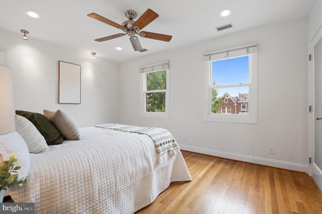 5018 3RD ST NW, Washington, DC 20011