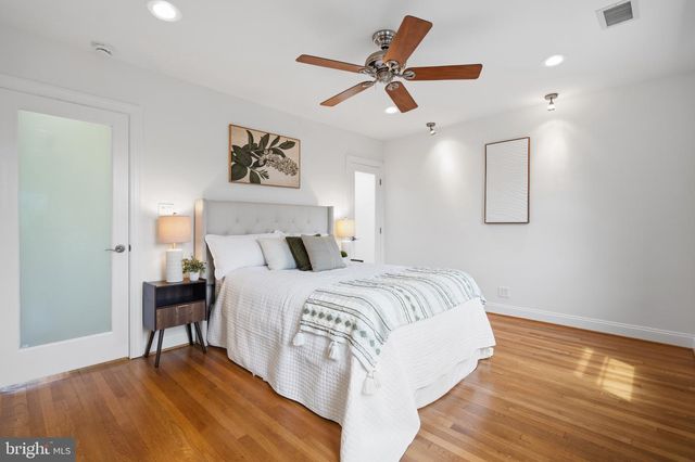 5018 3RD ST NW, Washington, DC 20011