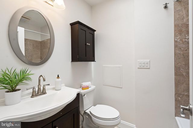 5018 3RD ST NW, Washington, DC 20011