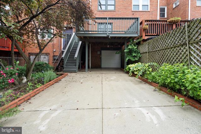 5018 3RD ST NW, Washington, DC 20011