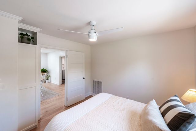 921 Lemont Ct, Nashville, TN 37216