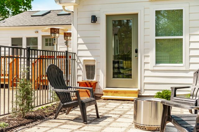 921 Lemont Ct, Nashville, TN 37216