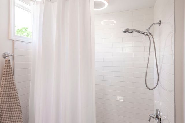 921 Lemont Ct, Nashville, TN 37216