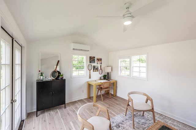 921 Lemont Ct, Nashville, TN 37216