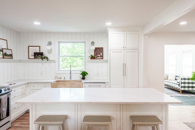 921 Lemont Ct, Nashville, TN 37216