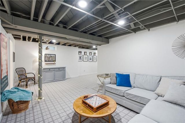 5408 W 65th Place, Prairie Village, KS 66202