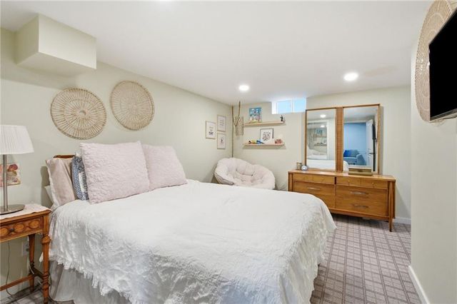 5408 W 65th Place, Prairie Village, KS 66202