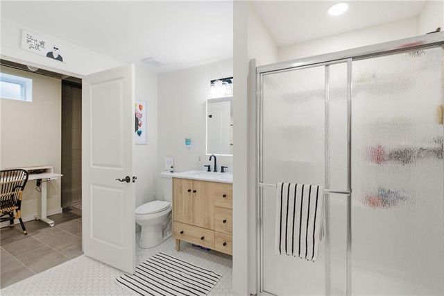 5408 W 65th Place, Prairie Village, KS 66202