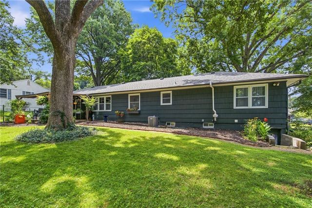 5408 W 65th Place, Prairie Village, KS 66202