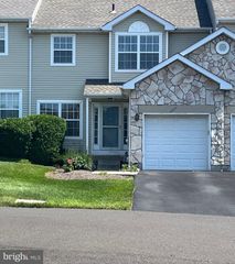 2251 ORCHARD HILL CIR, Warrington, PA 18976