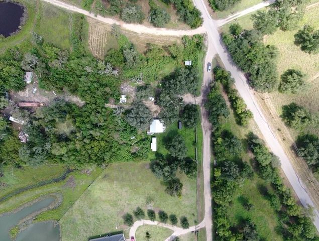 19358 Bull Road, Brazoria, TX 77422