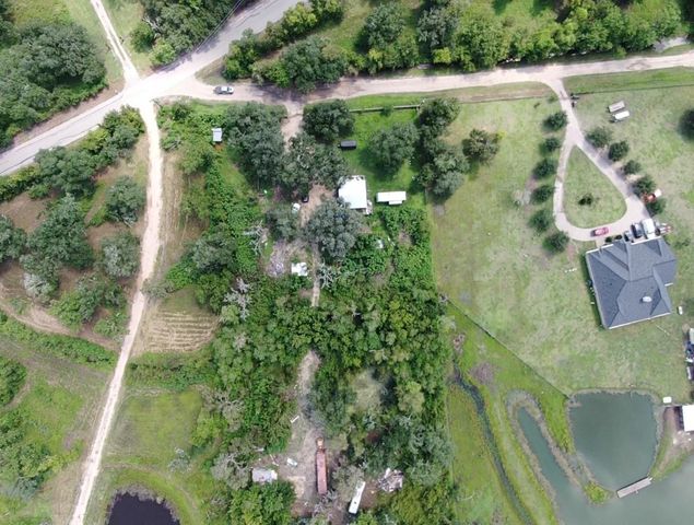 19358 Bull Road, Brazoria, TX 77422