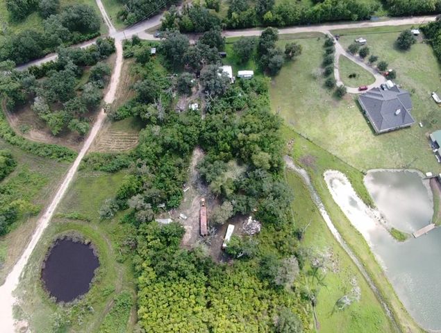 19358 Bull Road, Brazoria, TX 77422