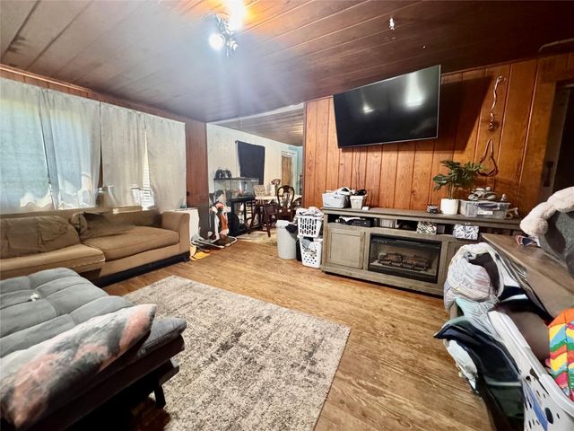 19358 Bull Road, Brazoria, TX 77422