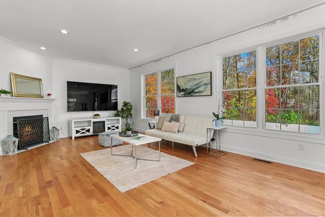 450 James Farm Road, Stratford, CT 06614