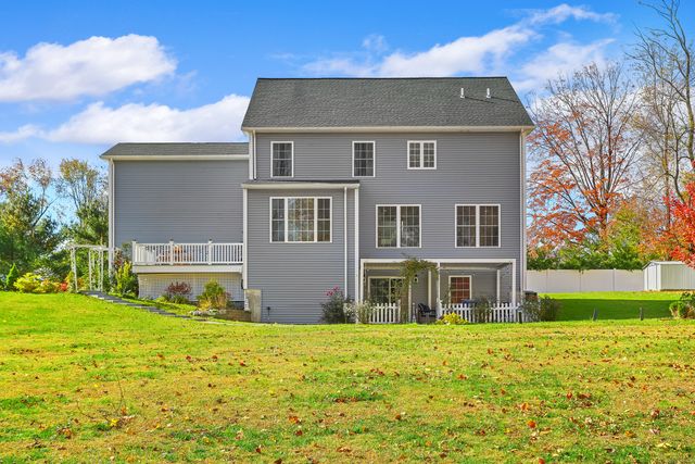 450 James Farm Road, Stratford, CT 06614