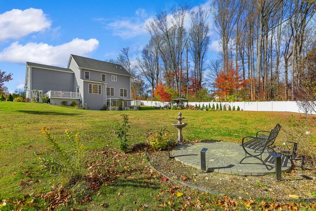 450 James Farm Road, Stratford, CT 06614