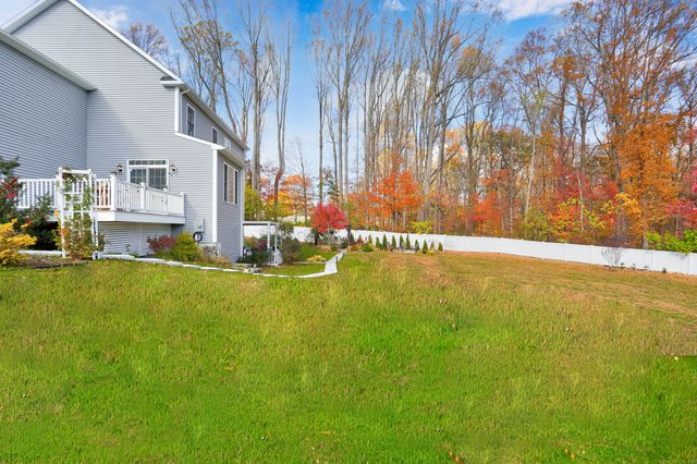 450 James Farm Road, Stratford, CT 06614