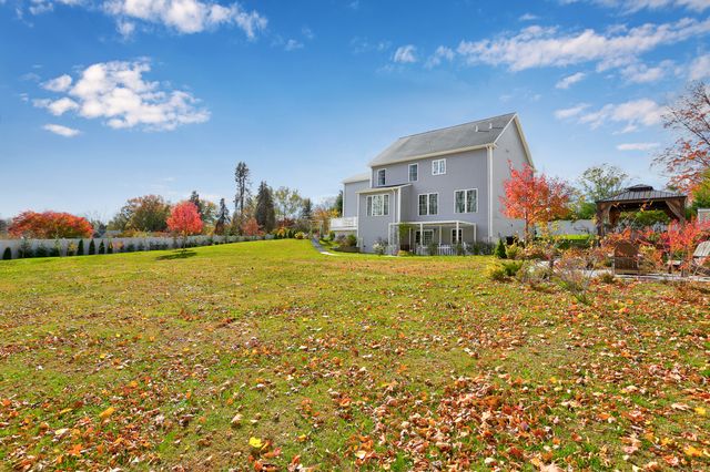 450 James Farm Road, Stratford, CT 06614