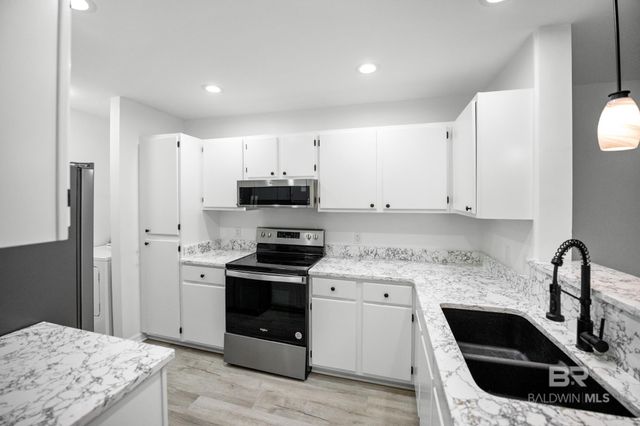 6194 St Hwy 59 C7, Gulf Shores, AL 36542