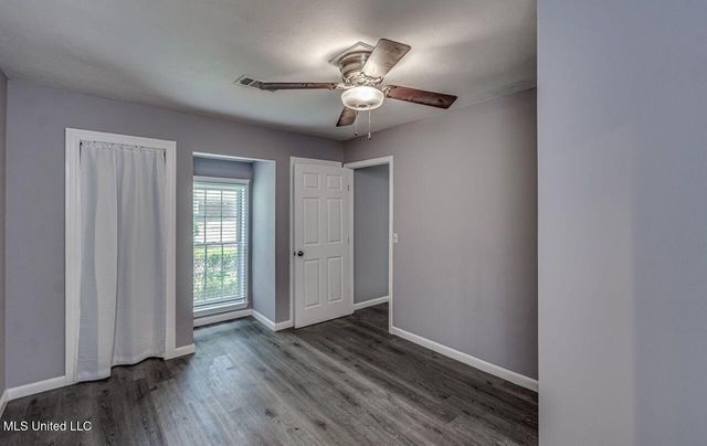 114 River Place, Jackson, MS 39211