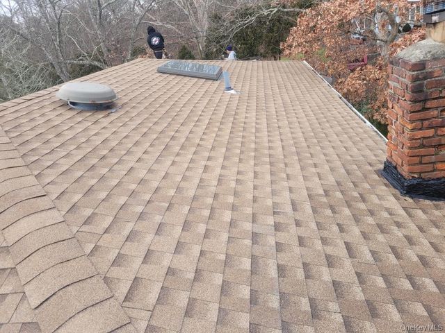 215 Lakeside Trail, Ridge, NY 11961