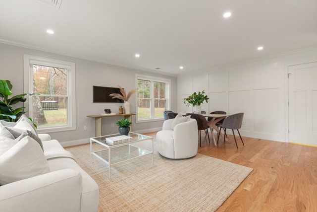 3 Barracks Road 3, Hudson, MA 01749