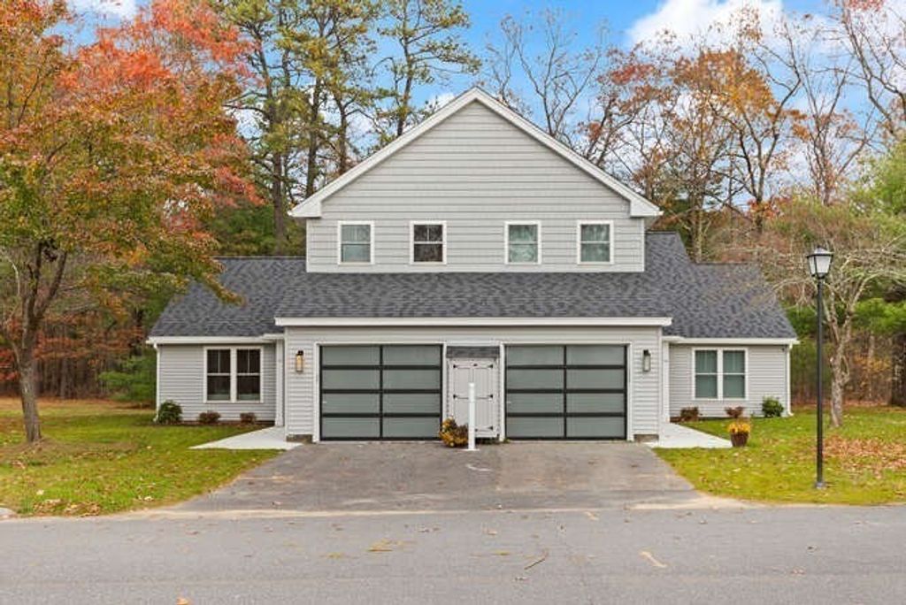3 Barracks Road 3, Hudson, MA 01749