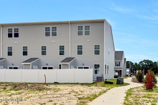 309 Starfish Lane, N Topsail Beach, NC 28460