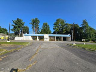 1708 Volunteer Parkway, Bristol, TN 37620
