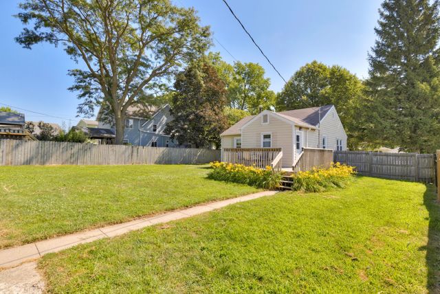 622 SW Walnut Street, Ankeny, IA 50023