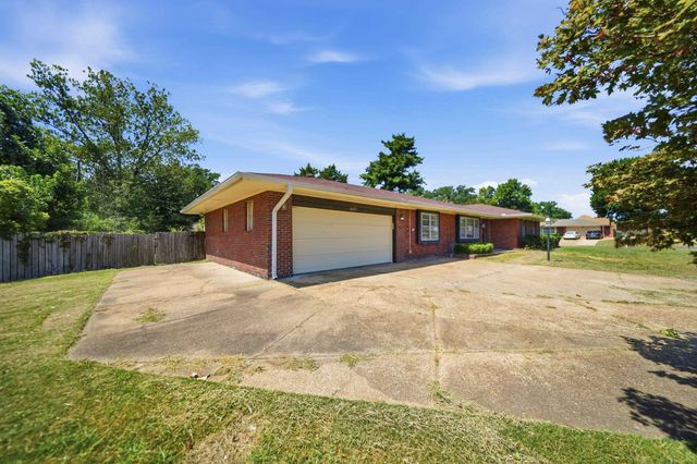 5073 WHITWORTH RD, Memphis, TN 38116