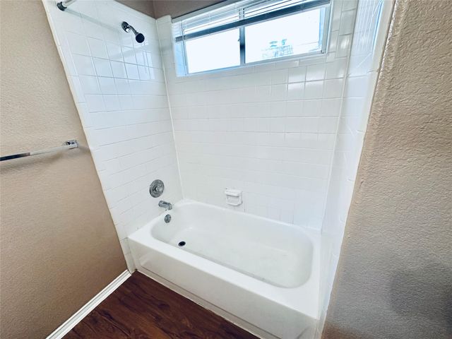 8814 Schick RD B, Austin, TX 78729