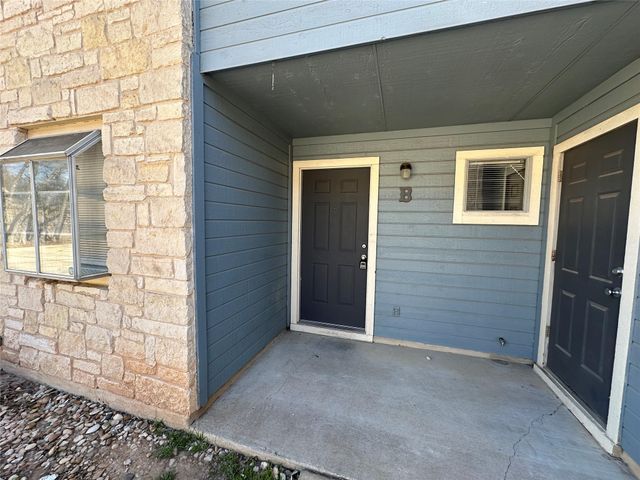 8814 Schick RD B, Austin, TX 78729