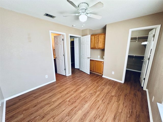 8814 Schick RD B, Austin, TX 78729