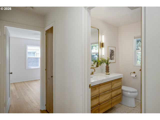 6345 Ne 35TH Pl, Portland, OR 97211