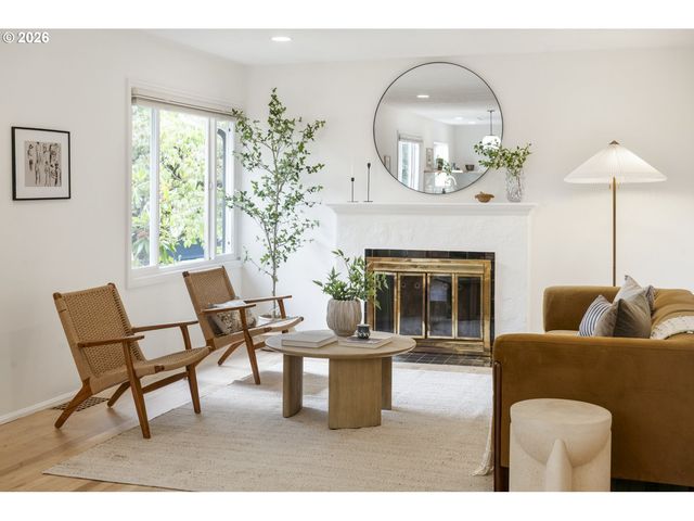 6345 Ne 35TH Pl, Portland, OR 97211